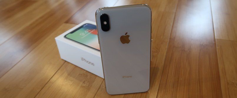 iPhone X Review (Comparing It To My Phone 7 After Six Weeks)